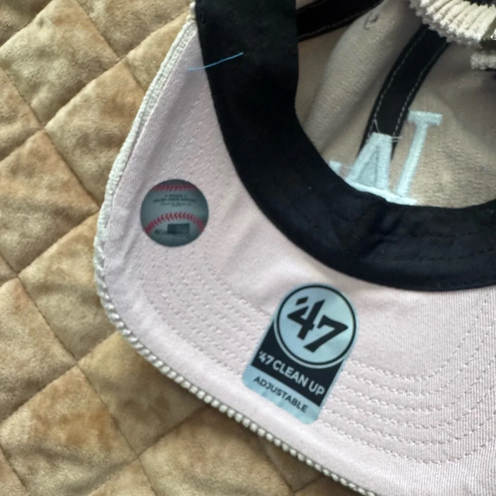 47 Brand Pale Pink &white corduroy Genuine Merchandise LA Dodgers cap/afjustable - Picture 6 of 12